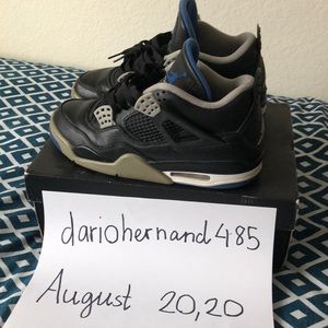 Air Jordan Retro 4